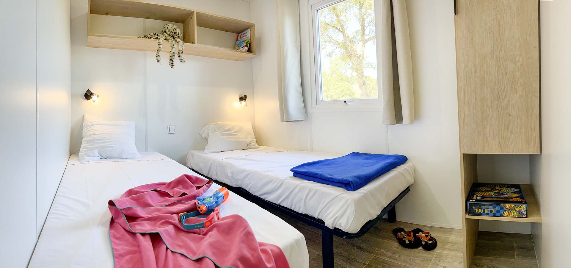 Camping porto vecchio bungalow 600 chambre enfants